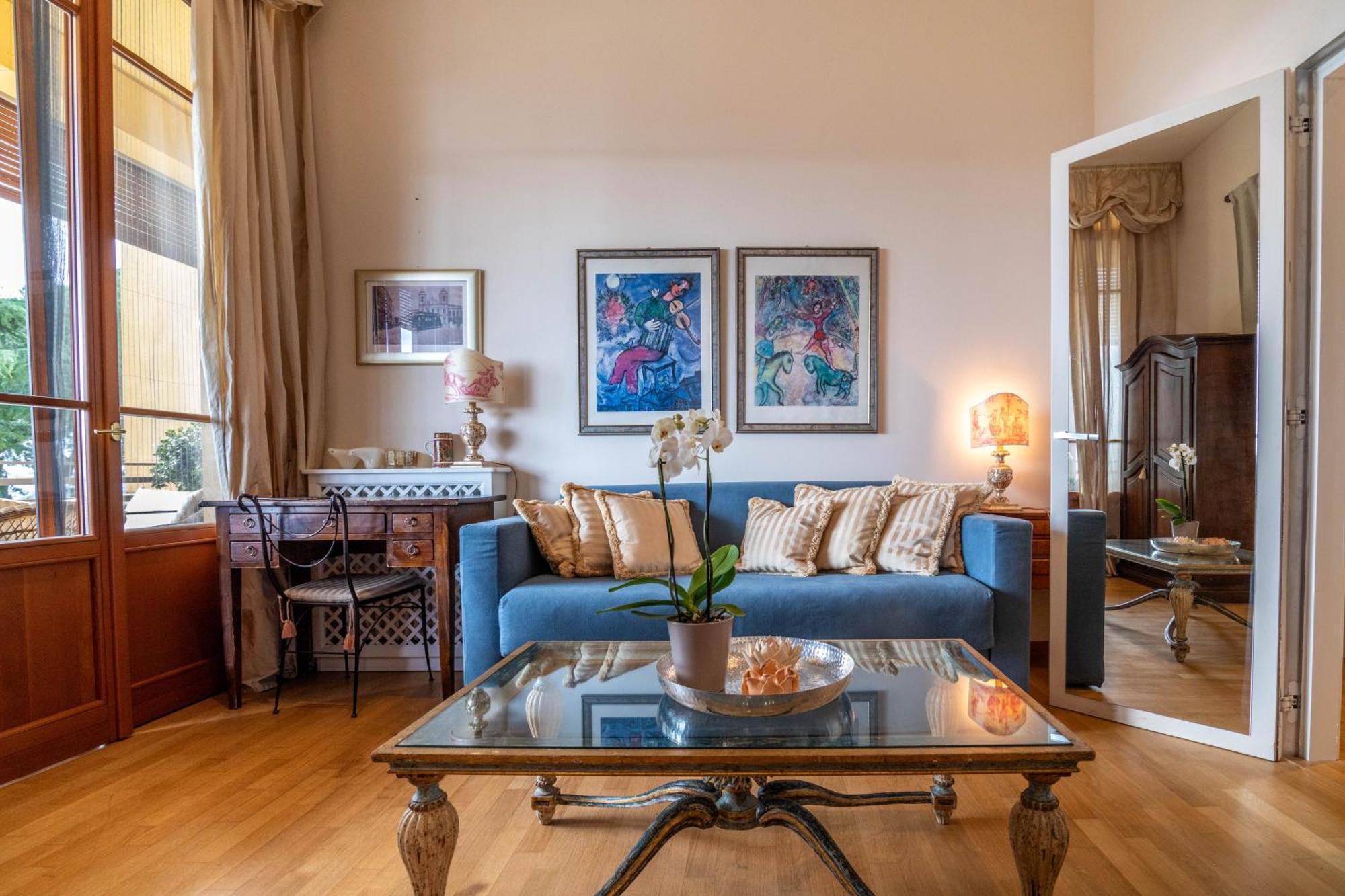 Porta Tufi Luxury Apartment With Private Parking! Siena Eksteriør bilde
