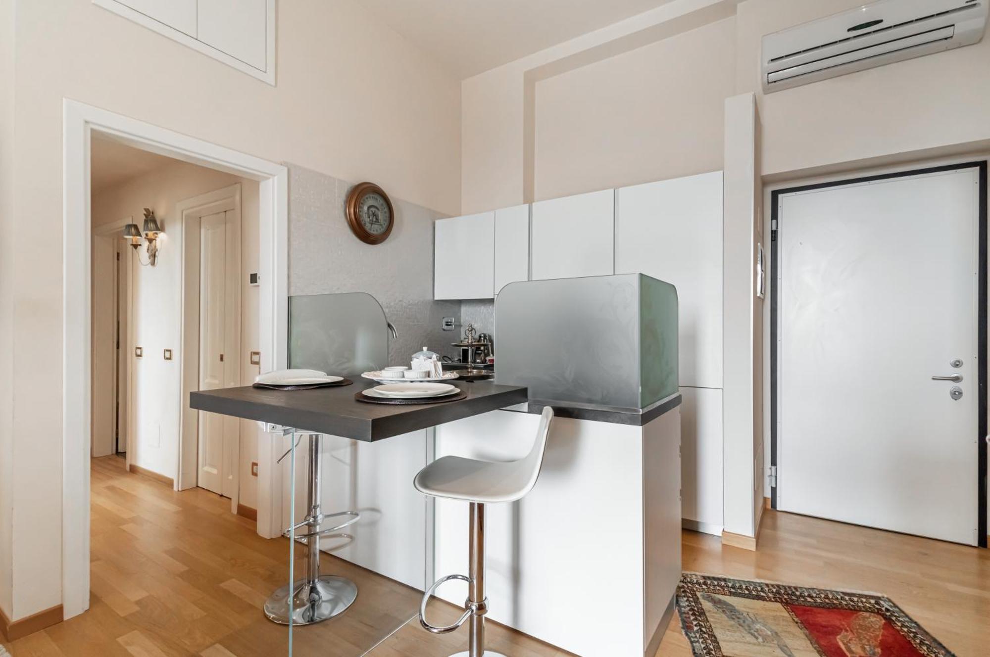Porta Tufi Luxury Apartment With Private Parking! Siena Eksteriør bilde